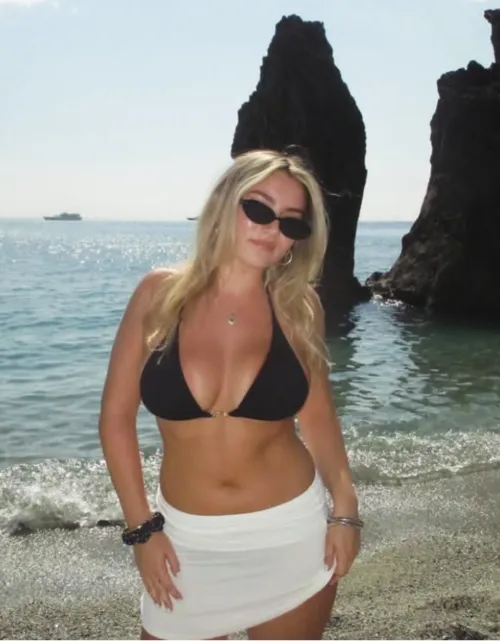 Thumbnail Adorable Black Bikini Styles for Big Tits: A Guide by Ok-Reputation-8578