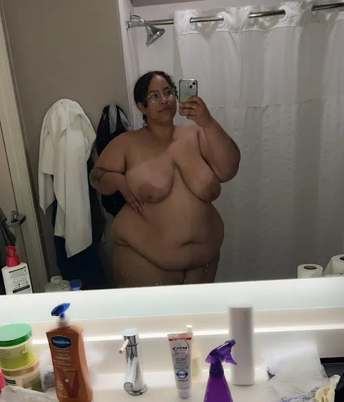 Thumbnail Exploring a Passion for Hotels with mmmilkygf in the SSBBW Community