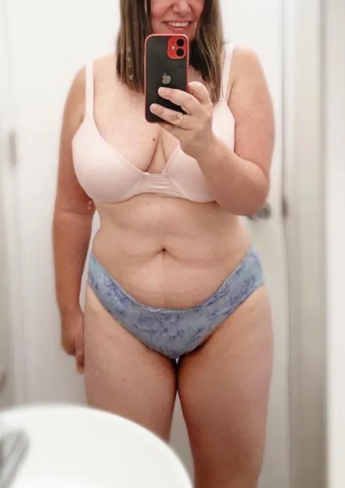 Thumbnail Reviewing My Body: Will I Remain Boner Material? | Rich_Definition_5420 | WifeWantstoPlay