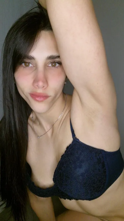 Thumbnail Exploring the Alluring Aroma: My Armpits Smell Irresistible According to seductivegoddessaa | Armpit Fetish Content