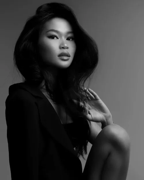 Thumbnail Delve into the World of Min Hanh by Luke0ne in PrettyGirls Category
