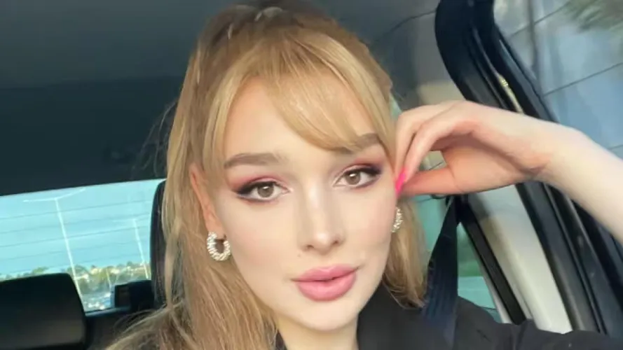 Thumbnail Grace Hyland: A Vision of PrettyGirls Grace