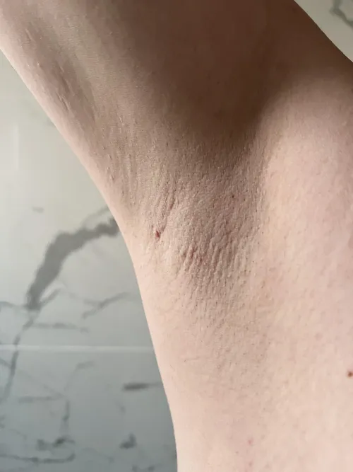 Thumbnail sunnypits Asks: 'Do You Like Me Shaved?' - A Thoughtful Underarms Question