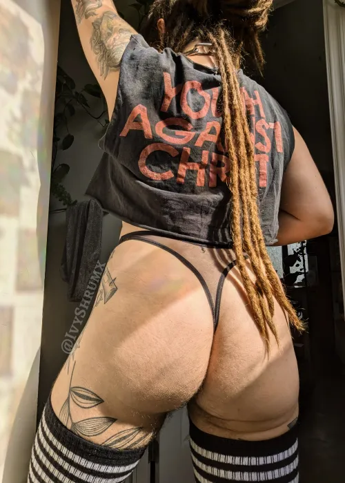 Thumbnail Ready to Be Mounted: Join IvyShrumxxx in gothsluts