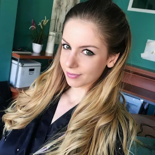 Thumbnail Stella Cox: PrettyGirls at Its Finest | roboto_155