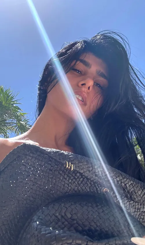 Thumbnail Summermadness89's Sizzling Selfie: A Must-See in the Mia Khalifa Category