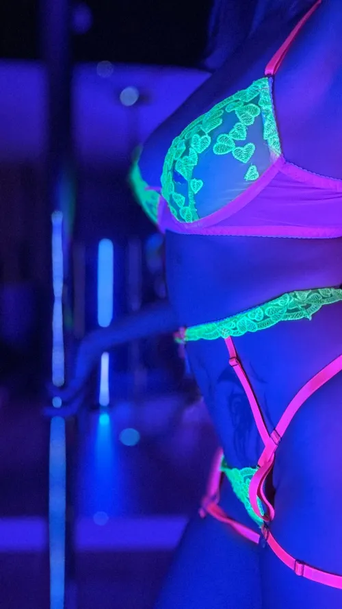 Thumbnail Get Wild with dopamine_baby on Gonewild18: Let Your Desires Run Free