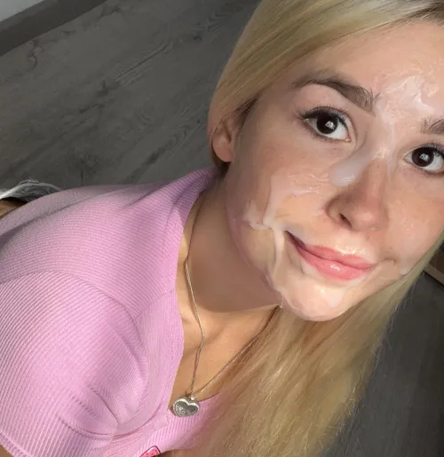Thumbnail Exploring Pleasure: KittieeSweet's Experience with Cumshots