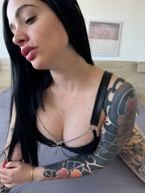 Thumbnail Happy Saturday: Exploring the Weekend Vibes with Appropriate_Tie9713 in the Cleavage Category