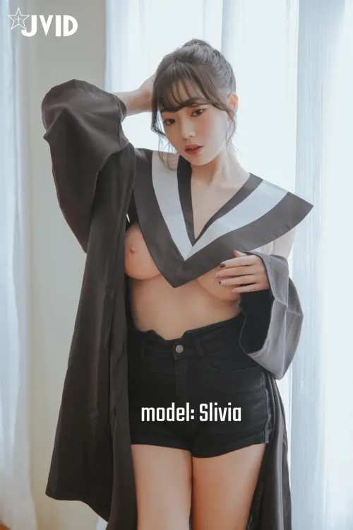 Thumbnail Slivia Forgot Her Shirt: A Sensual Tale by vonnyvon84 in the NSFW_China Category
