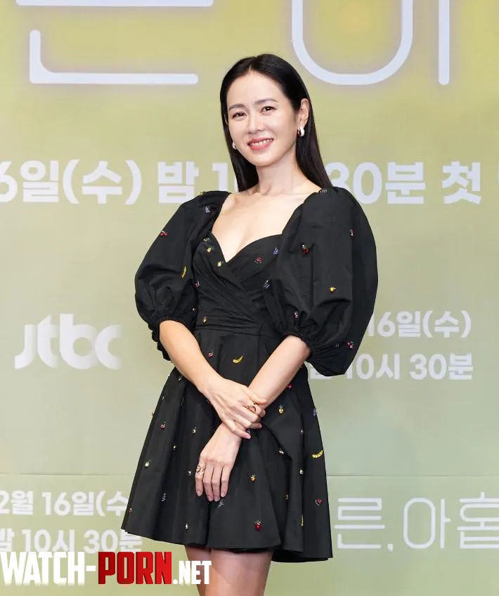 Son Ye Jin by GlassPercentage3328