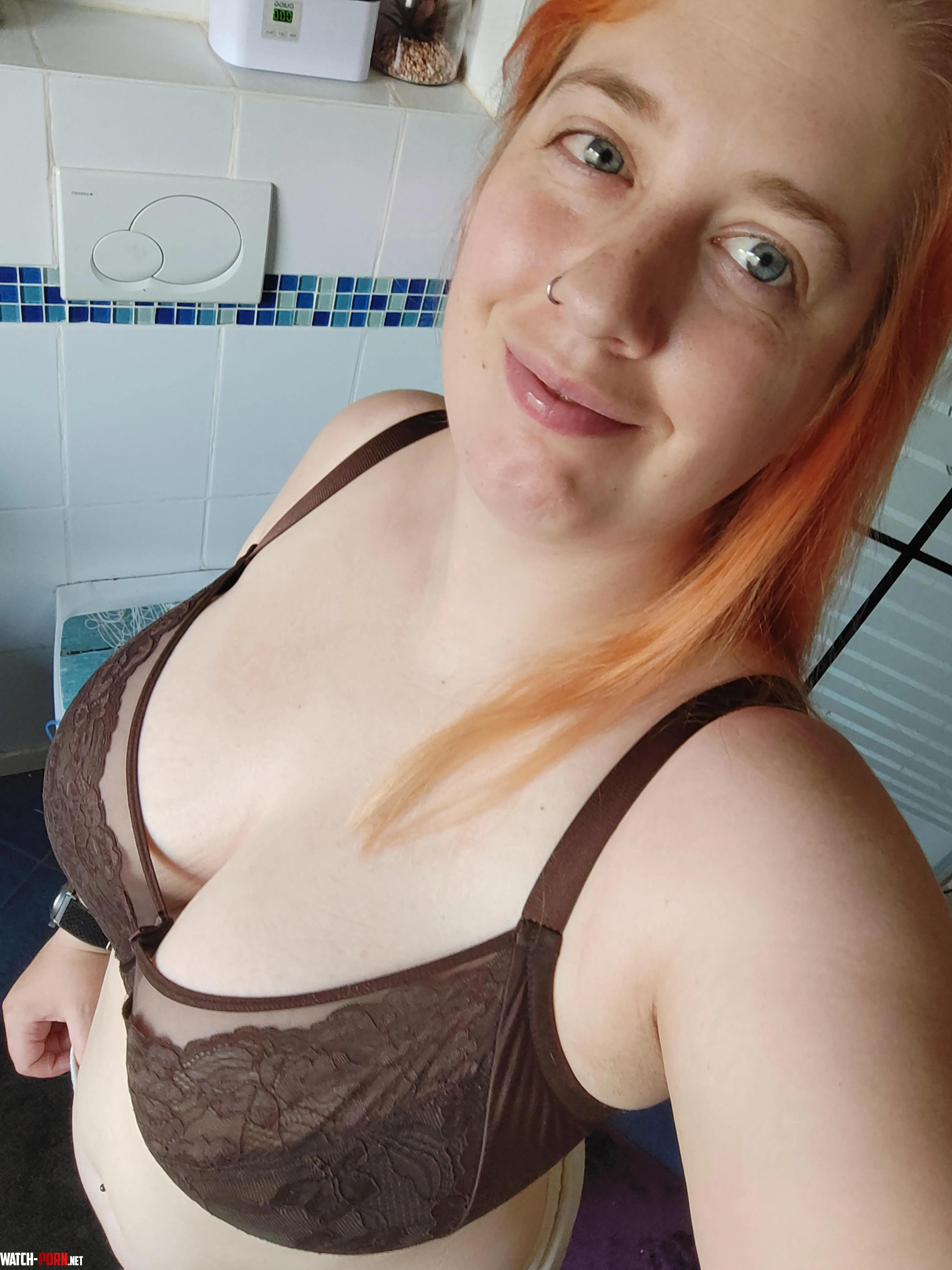 I love a good motorboating time  by redleaa