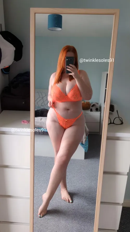 Thumbnail AmazingCurves: Embrace Lace with Twinklesoles91's Alluring Designs