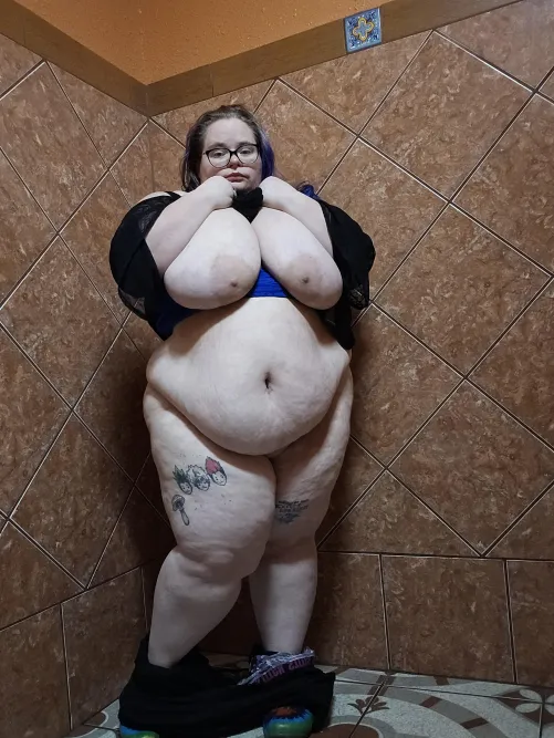 Thumbnail Bathroom Quickies with BBW - Steamy Stories by Dependent-Ad7486 on GoneWildBBW