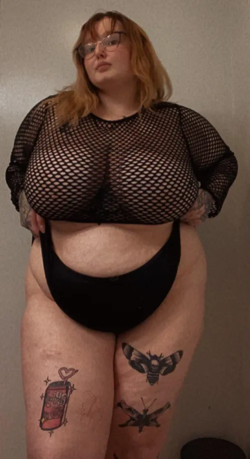 Thumbnail Bigger is Better: Exploring the Beauty of BBW | Author: UwUwhoreforyouUwU | BBW Category