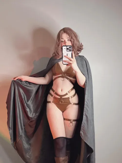 Thumbnail Emfoxpng debuts a sizzling Melina Cosplay from Elden Ring in NSFWCostumes