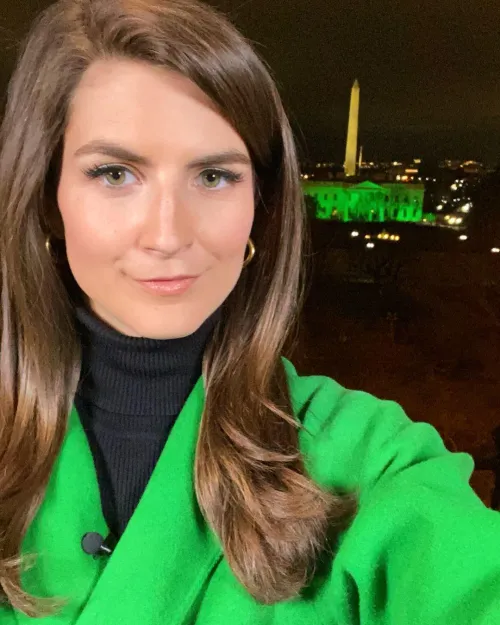 Thumbnail Kaitlan Collins: A Glimpse of PrettyGirls Beauty