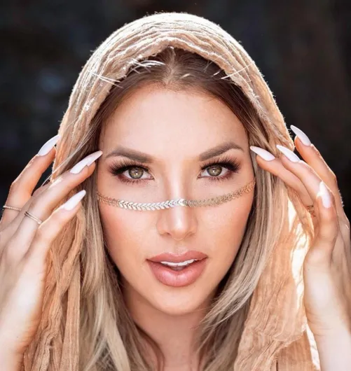 Thumbnail Alex Kay: A Spotlight on Grace | PrettyGirls Category by HWKD65