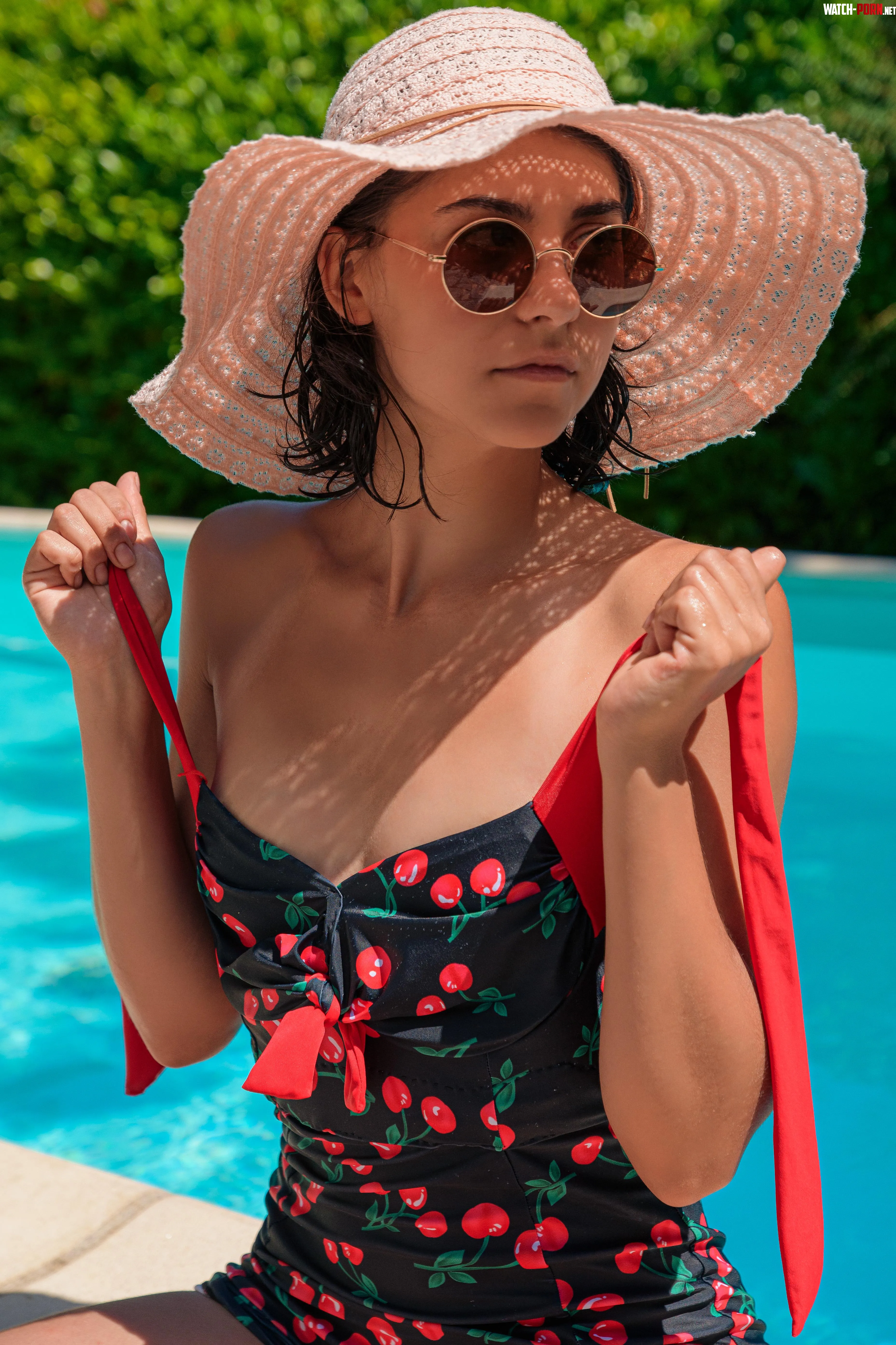 Swimsuits can make great cleavages too by Mrs_Elisabeth