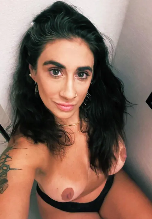 Thumbnail Seductive Gaze: My Big Dark Eyes Captivate in Arab Porn by FullBushHotwife