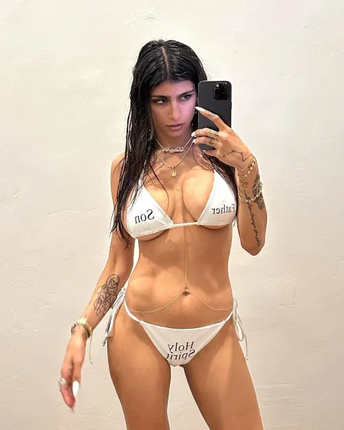 Thumbnail Bikini Selfie by ethanhunt8989: A Captivating Shot in the Miakhalifa Category