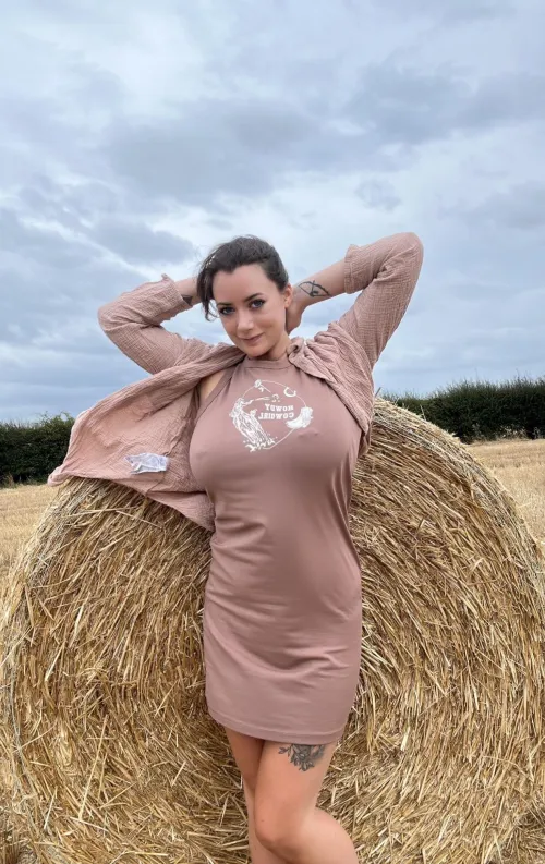 Thumbnail Country Girls Unite: Join Author Marie Maymoore in the Bales of Fun!