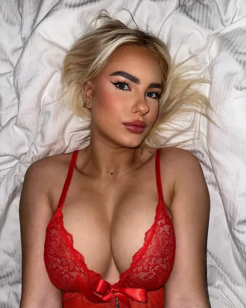 Thumbnail Drool-Worthy Dessert Ideas for Your Dinner Table by LenoreLomax in the Category of mycleavage