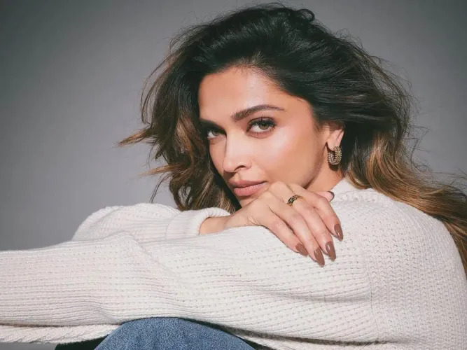 Thumbnail Exploring the Beauty of Deepika Padukone by JumpySignature5588 in PrettyGirls Category