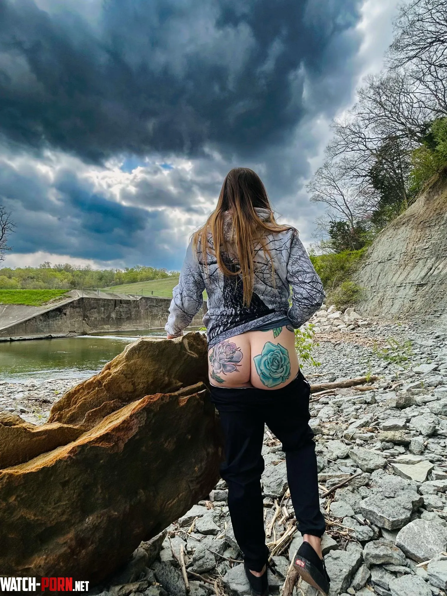 Thats a dam good booty by nakieplantlady