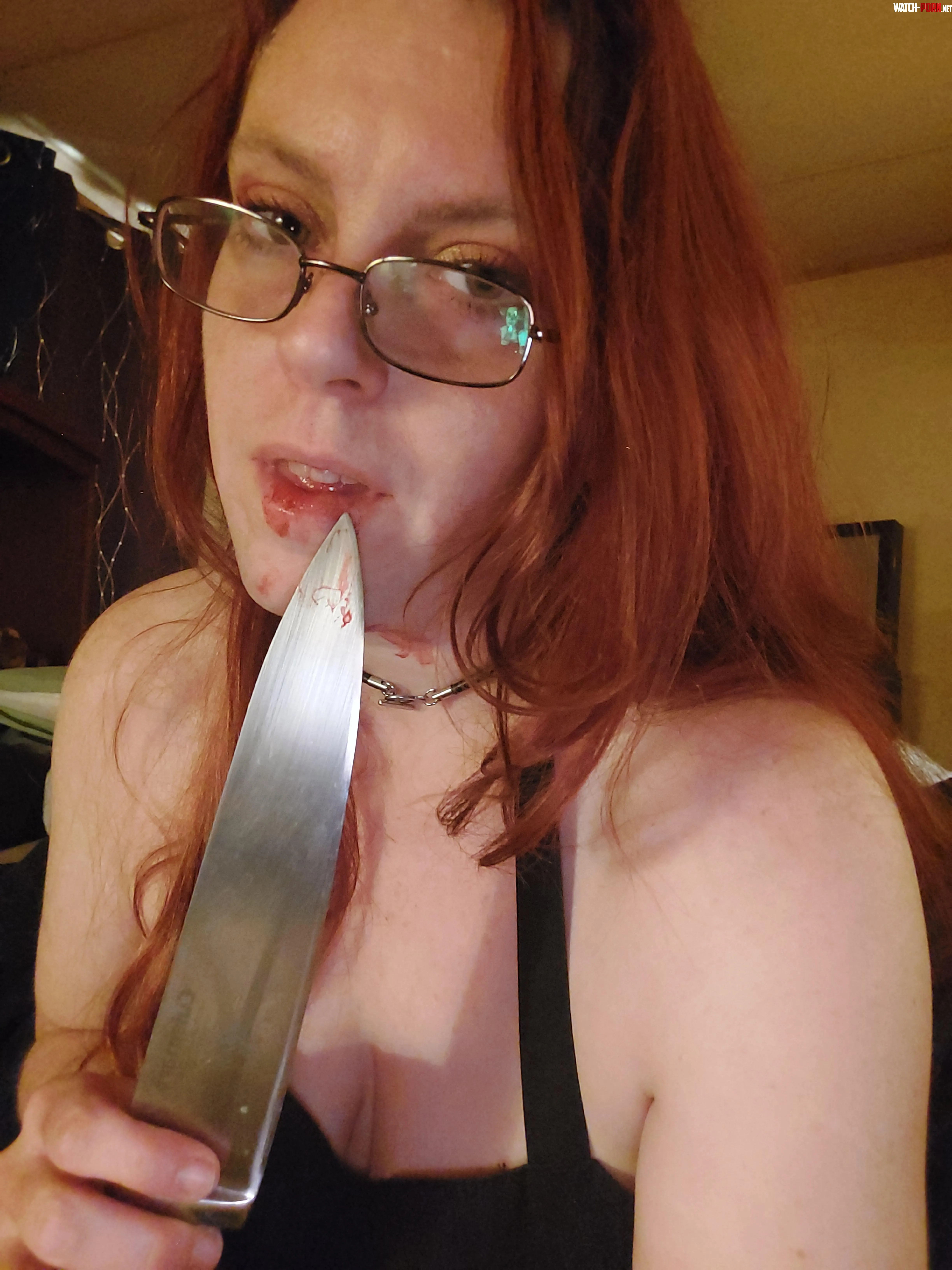 Anyone like blades and blood  by DysturbedSerenity