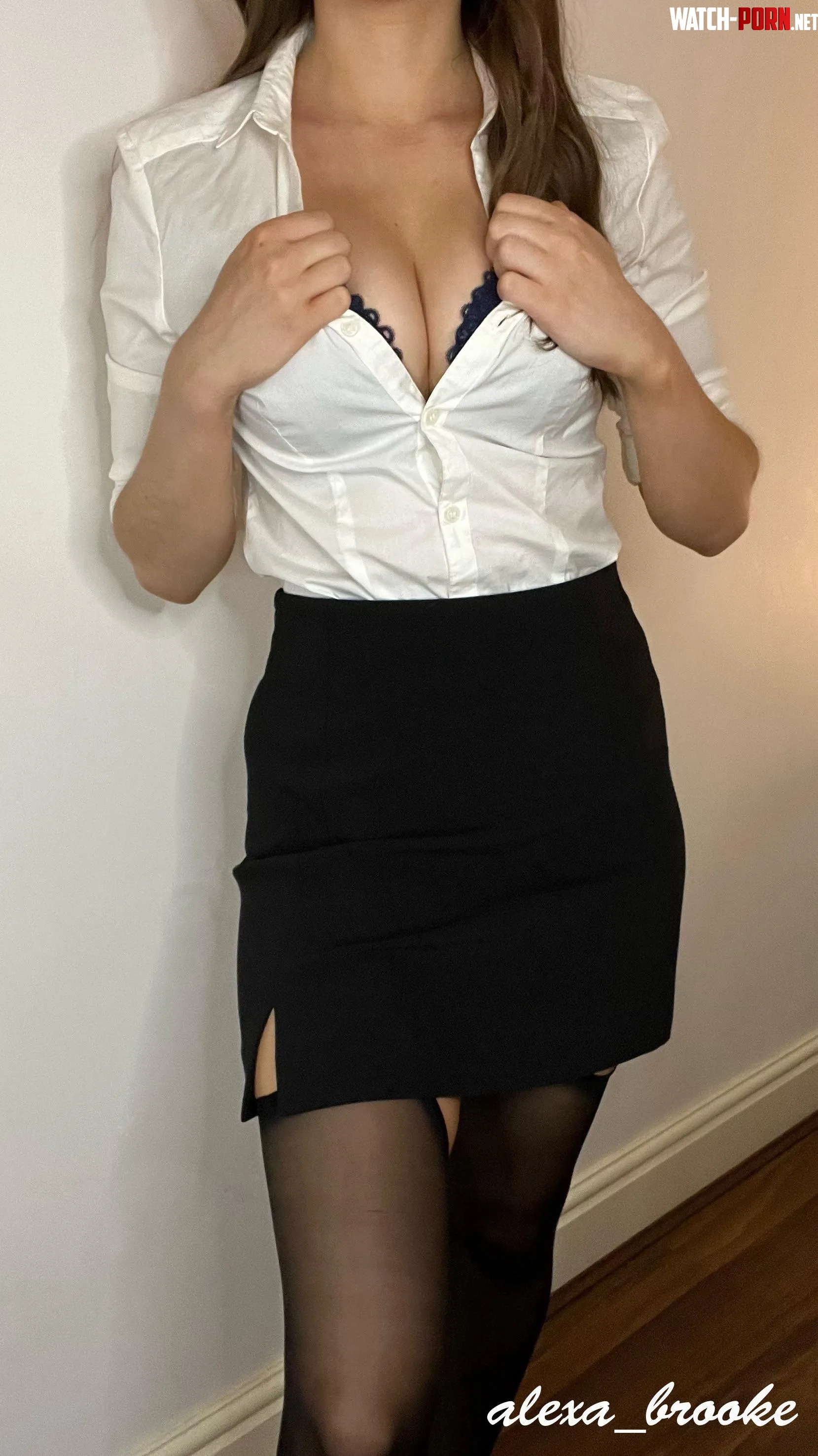 Showing off my cleavage in my work outfit by alexa_brooke