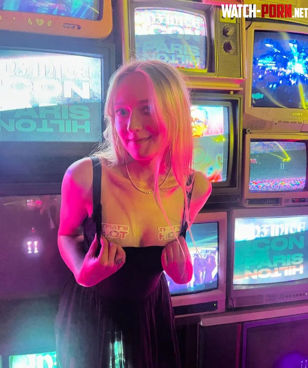 Dakota fanning  by DisastrousCod2884