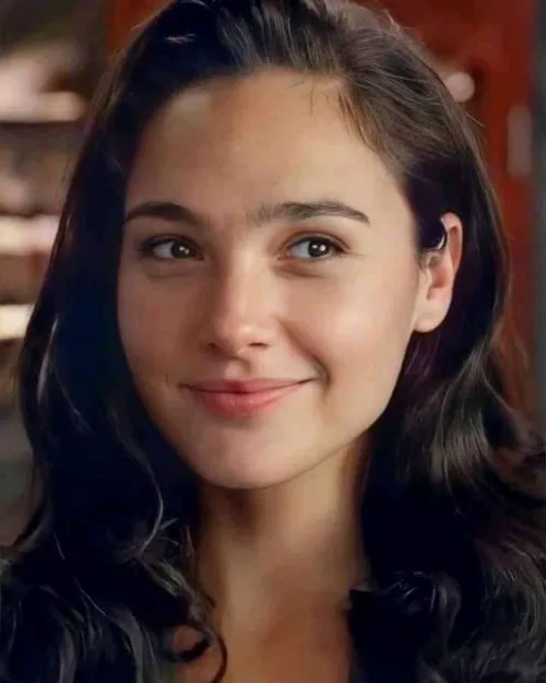Thumbnail Gal Gadot: Iconic Beauty Examination in PrettyGirls Category