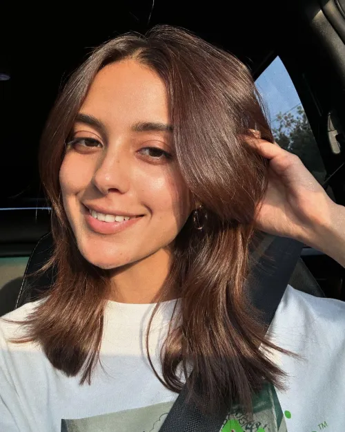 Thumbnail Iqra Aziz: Captivating Beauty from James007BondUK