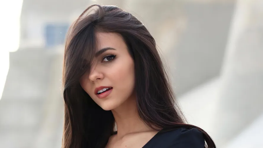 Thumbnail Victoria Justice: A Stunning Perspective by GrayKnigth | PrettyGirls Category