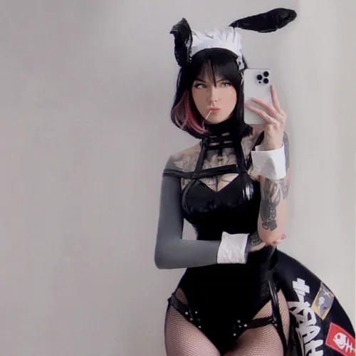 Thumbnail Bunny Ellen: A Captivating Read by LunaraFawn, Authored by Ce_Luna in the BunnyGirls Category