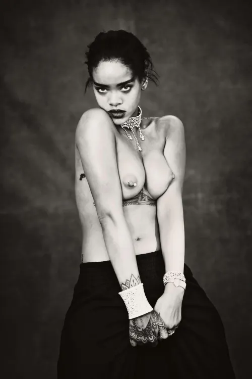 Thumbnail Exclusive Insights into Rihanna's Life: A Tell-All by here4fun20_ in the celebnsfw Category