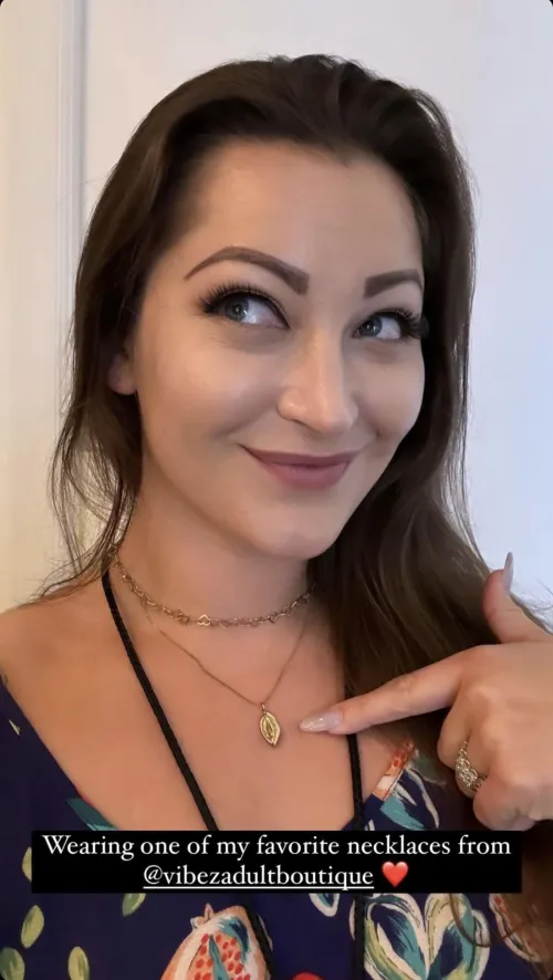 Thumbnail Cuteness by linux699: An Adorable Look into the DaniDaniels Category
