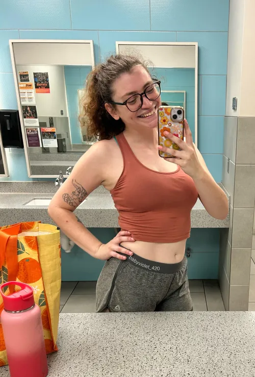 Thumbnail Sweaty Hair & Pits for Your Viewing Pleasure: 420baby_violet's SweatyGirls Feature