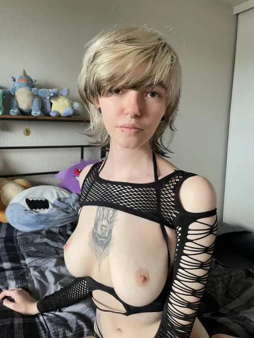 Thumbnail First Date Outfit Ideas for Shorthairchicks | By ERASEDWeeaboo