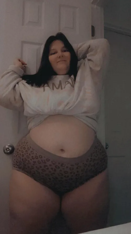 Thumbnail Celebrating Body Confidence: Just a Lil' Thick | maesugar22