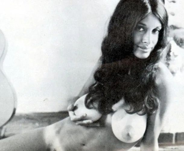 Thumbnail Dive into Vintage Heavies Collection | Author: here4damemz2