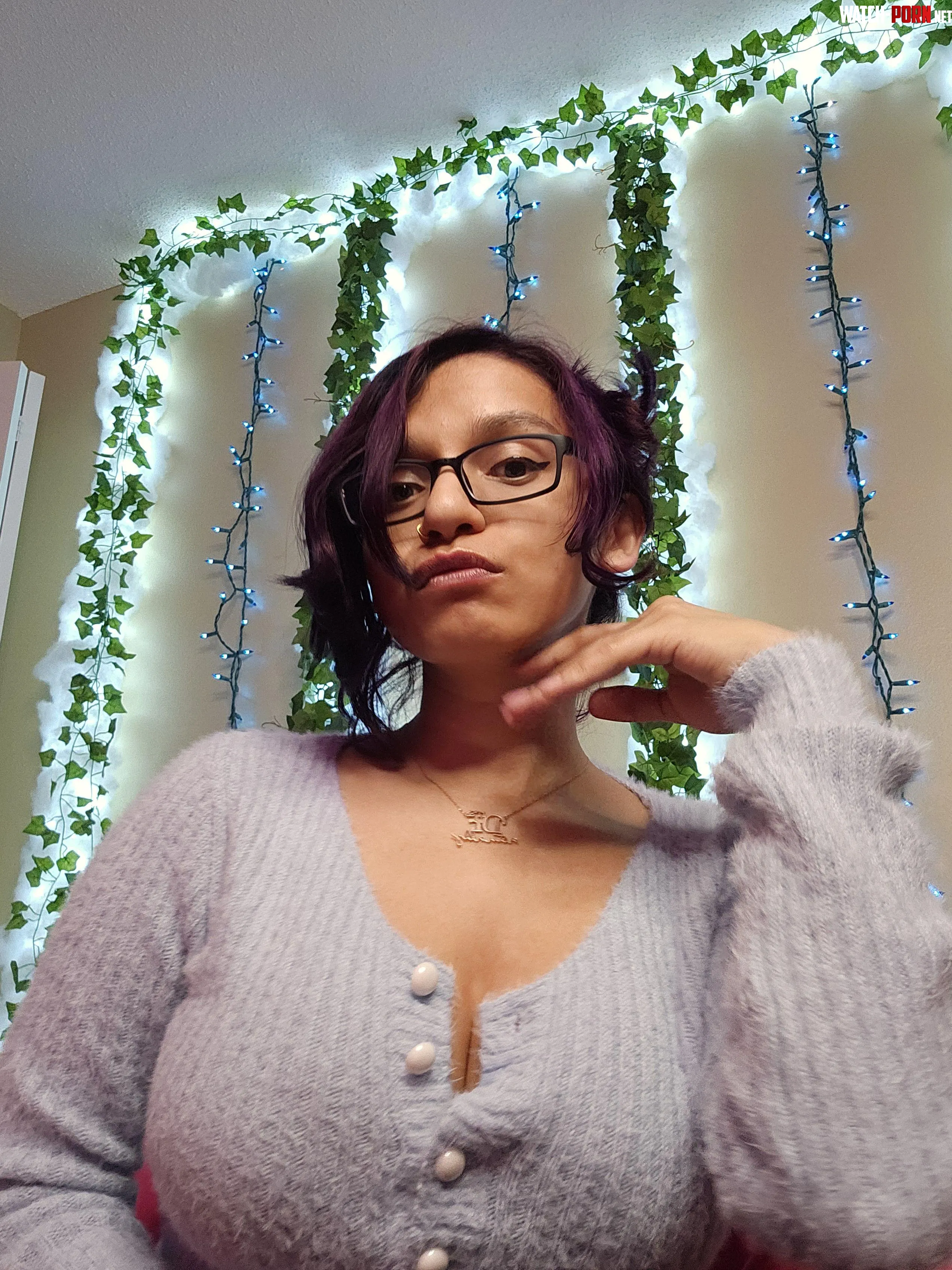 I want to be your little slut tonight by goddess_rarity1