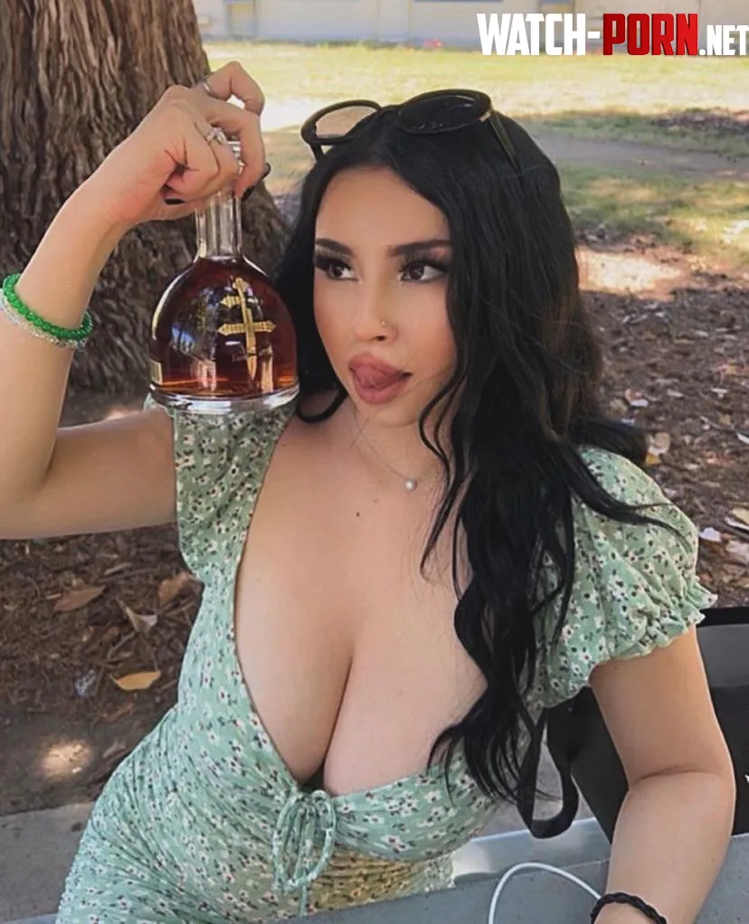 Likes her drinks like her men stiff by turntgiraffe