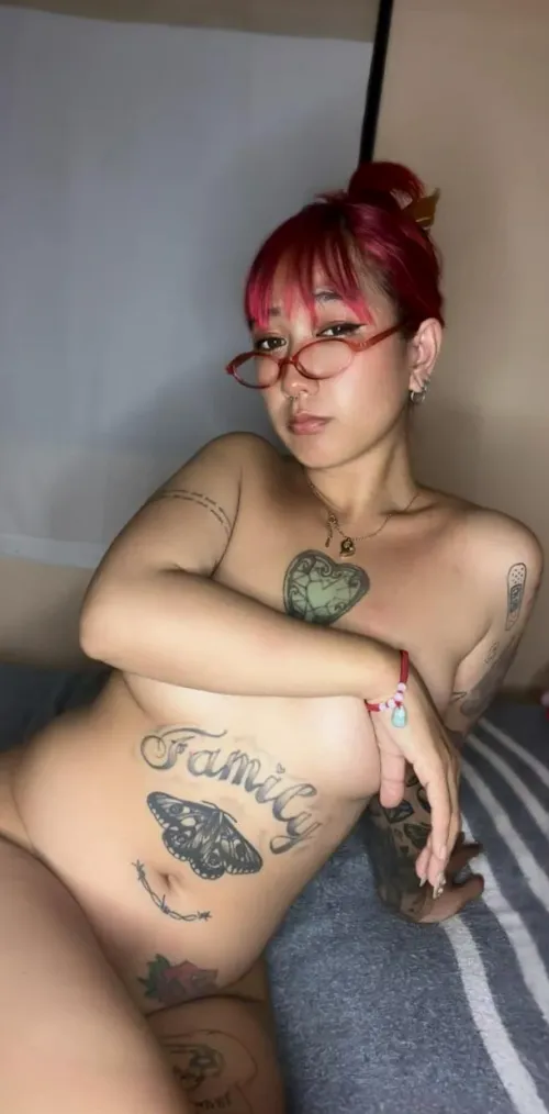 Thumbnail cutiegurlxo Describes: Appreciating the Body in collegesluts