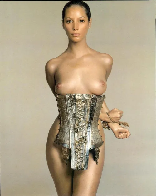 Thumbnail Captivating Portraits of Christy Turlington by Richard Avedon: A NSFWfashion Masterpiece by tizio_tafellamp