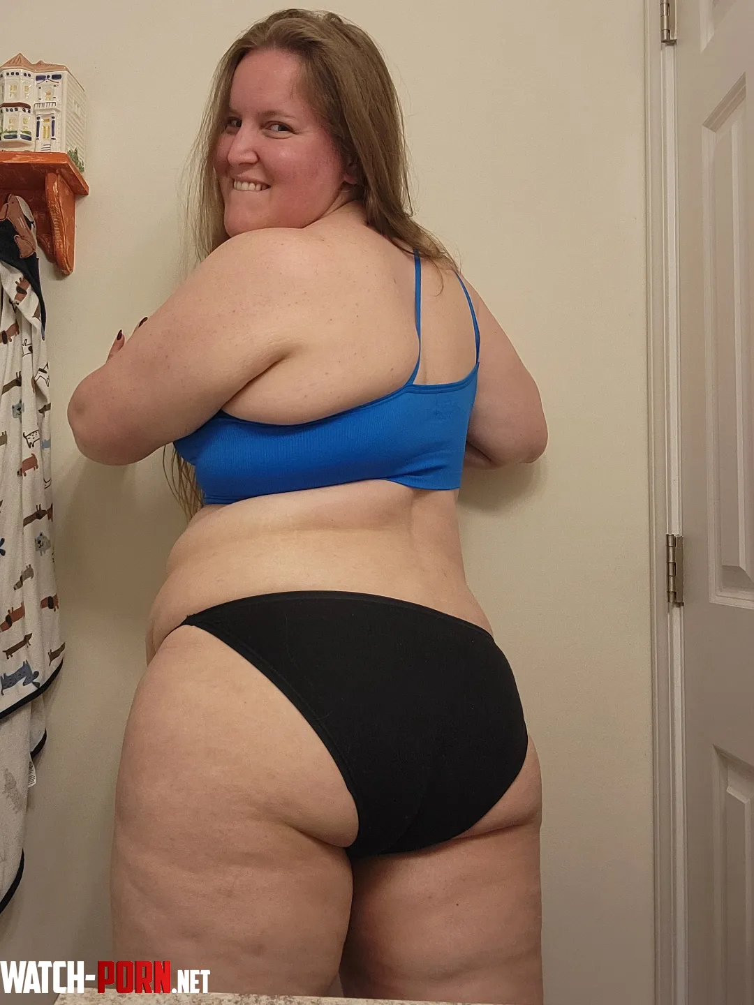 Sporting new fullbacks and sports bra  by FinishWithFae