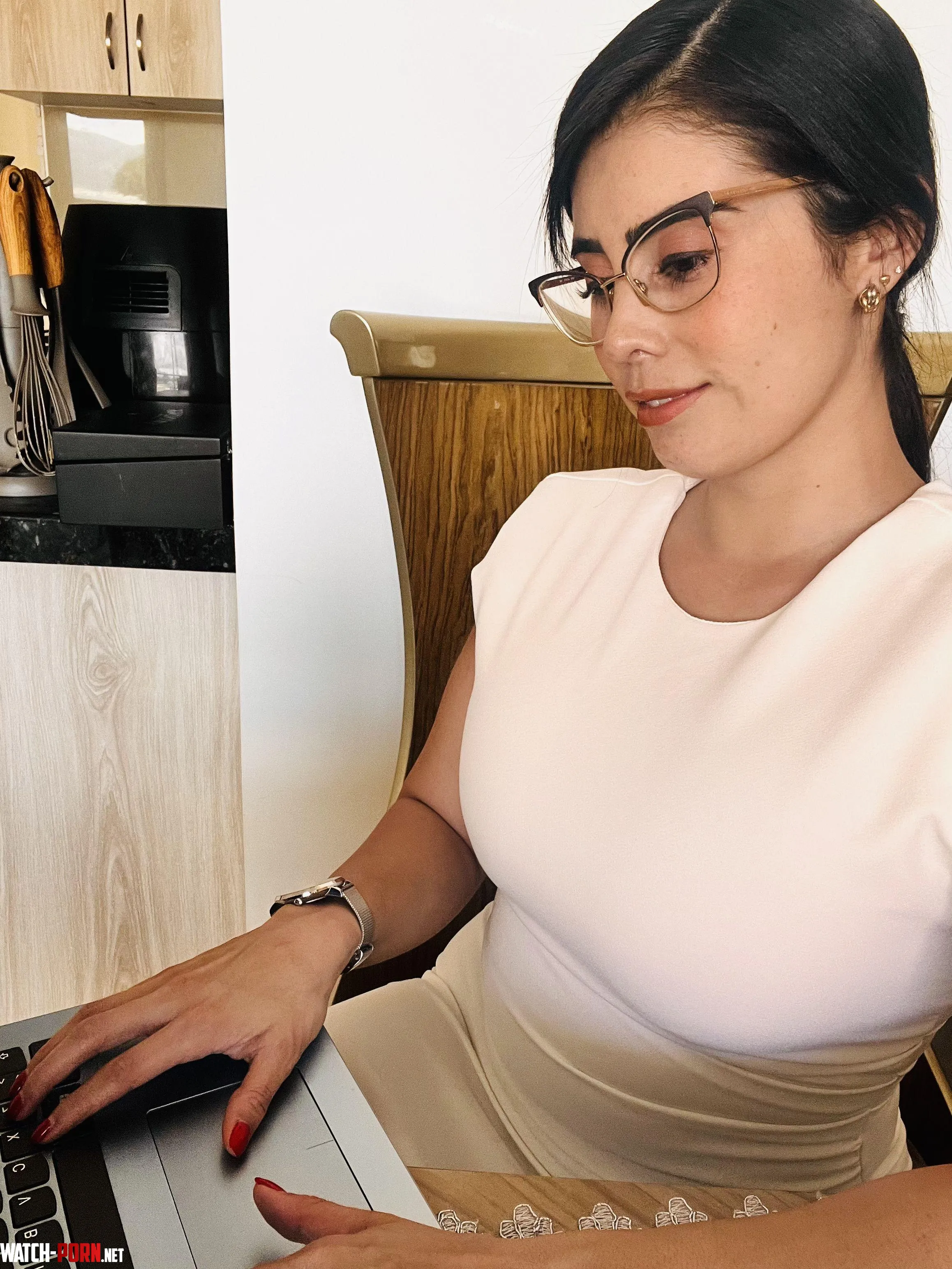 Need a secretary How about one who doubles as a work wife by biancasoffice