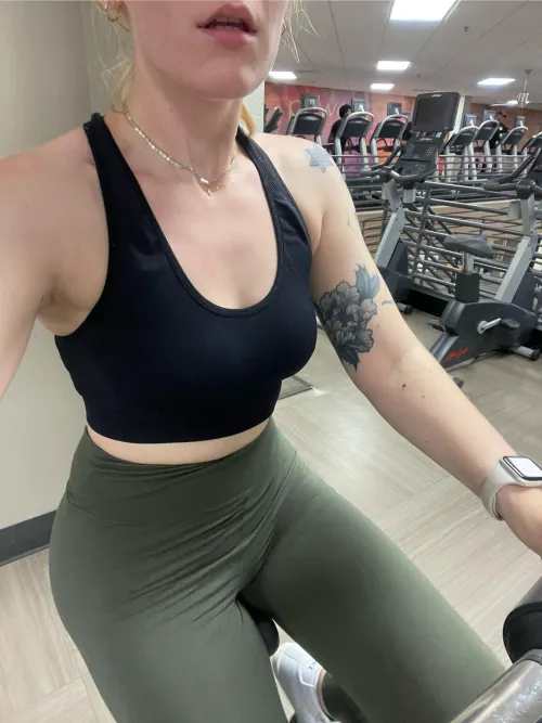 Thumbnail Got My Daily Cardio In: daphne_dysarte's Fitness Routine