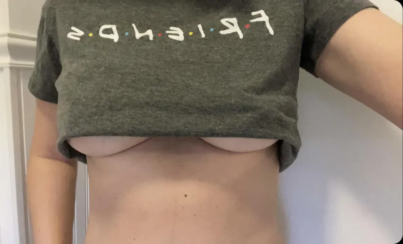 Thumbnail Making Friends Online: Exploring the Underboob Community with daisypetalsgw
